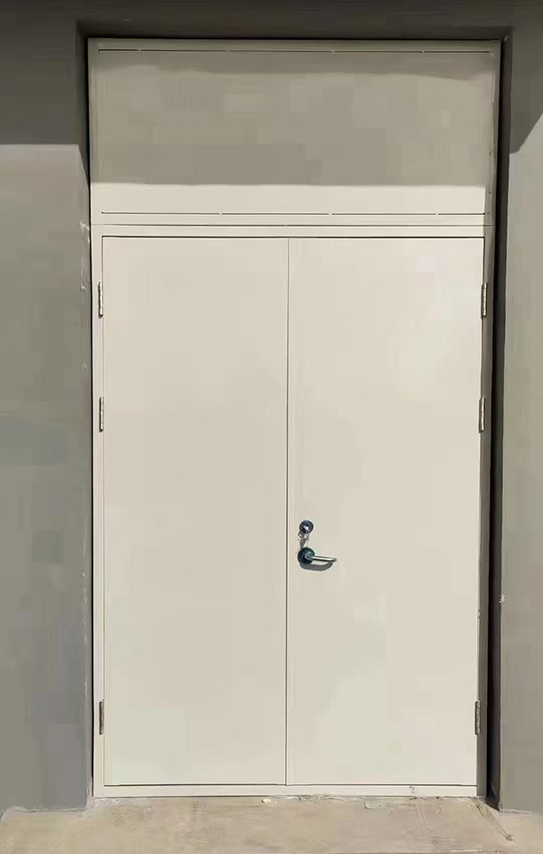 展览馆项目完成大跨度庆城防火门安装